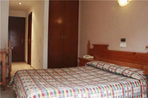 Hostal Los Manos بلانيس المظهر الخارجي الصورة